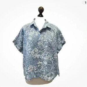 Rachel Ashwell The Prairie 100% Linen Blue and White Floral short sleeve boxy